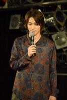 今後の予定を突然聞かれ、思わず笑う横浜流星。