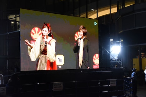 「Japan Expo2019」中継の模様。左から高橋洋子、緒方恵美。