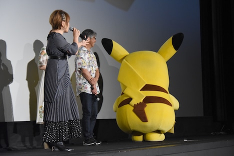 後ろを向いてしまうピカチュウ。