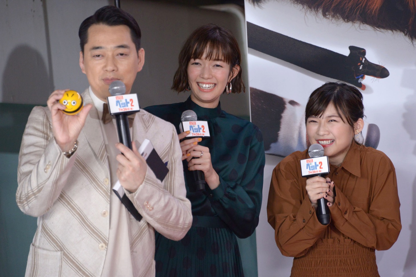 左からバナナマン設楽、佐藤栞里、伊藤沙莉。