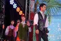 「劇場版 仮面ライダージオウ Over Quartzer」「騎士竜戦隊リュウソウジャー THE MOVIE タイムスリップ！恐竜パニック!!」完成報告イベントの様子。