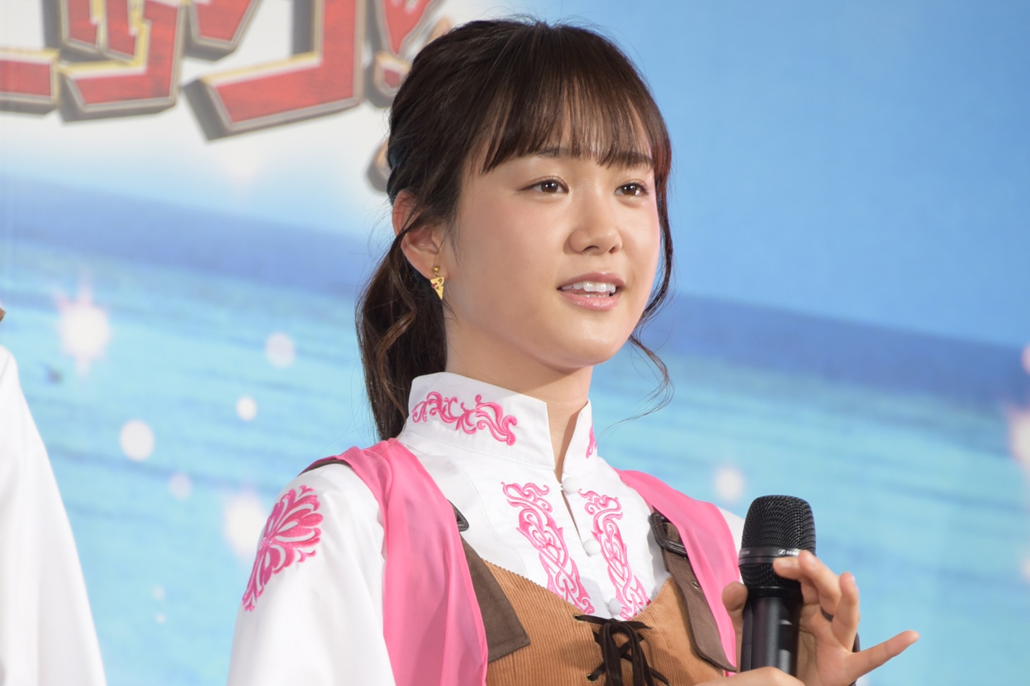 尾碕真花