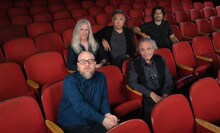 「マスターズ・オブ・ホラー」を監督した5人。左上から時計回りにミック・ギャリス、北村龍平、アレハンドロ・ブルゲス、ジョー・ダンテ、デヴィッド・スレイド。