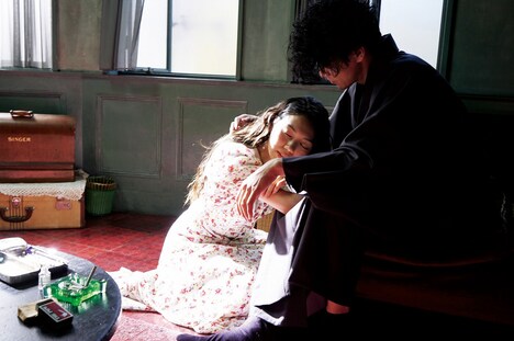 「人間失格 太宰治と3人の女たち」新場面写真