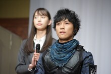 岡田龍太郎（手前）