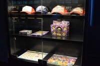 メインロビーのグッズ売り場。
