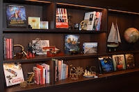 展示されている映画の資料など。