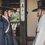 チョ・スンウ×チソン、“最強の土地”を巡る王室バトル描く「風水師」10月公開