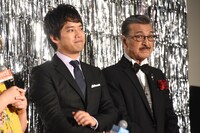 左から三浦貴大、宝田明。