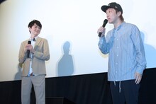 左から望月歩、ムン・ソンホ。