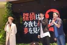 左から小越勇輝、廣瀬智紀、毛利安孝。