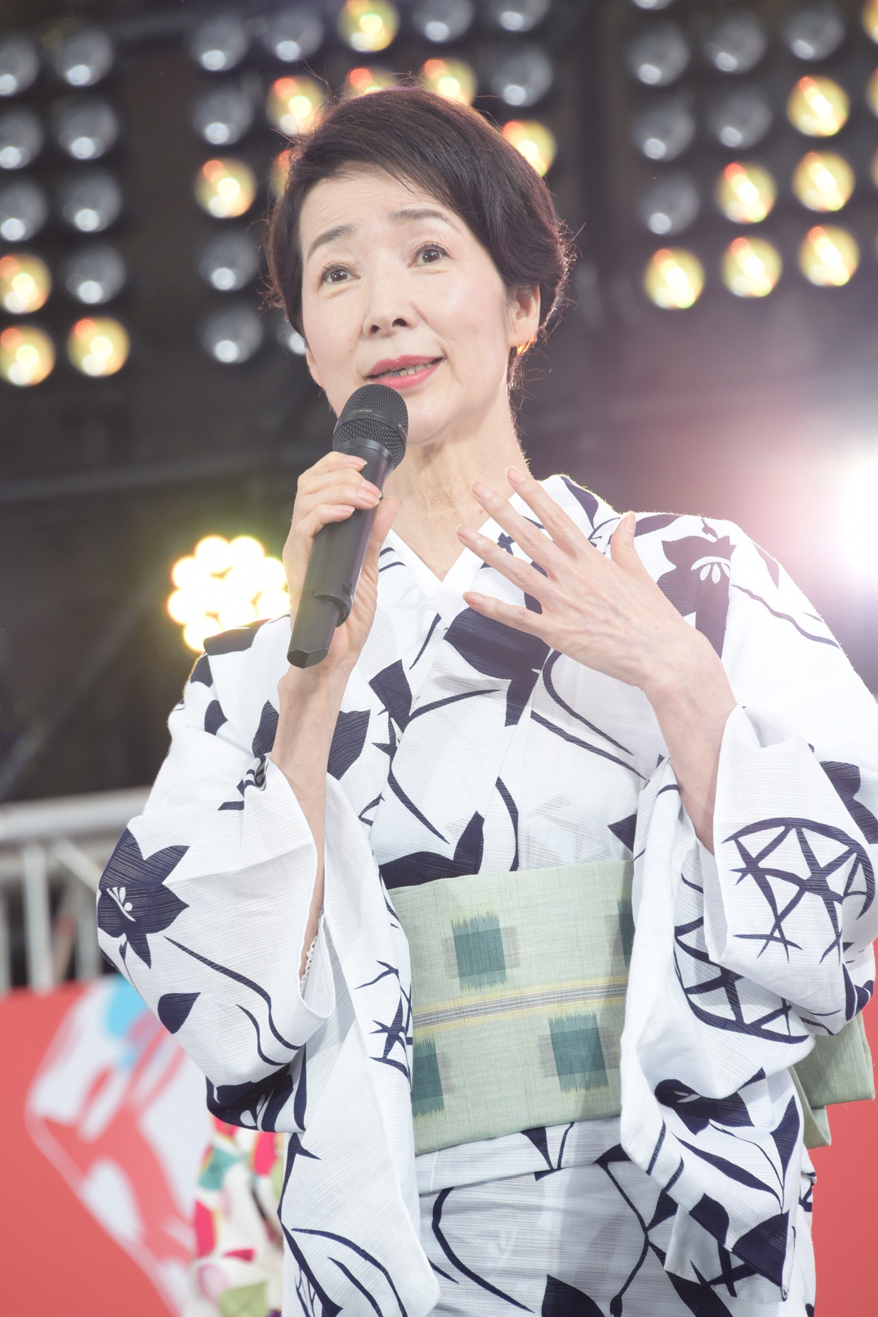 檀ふみ