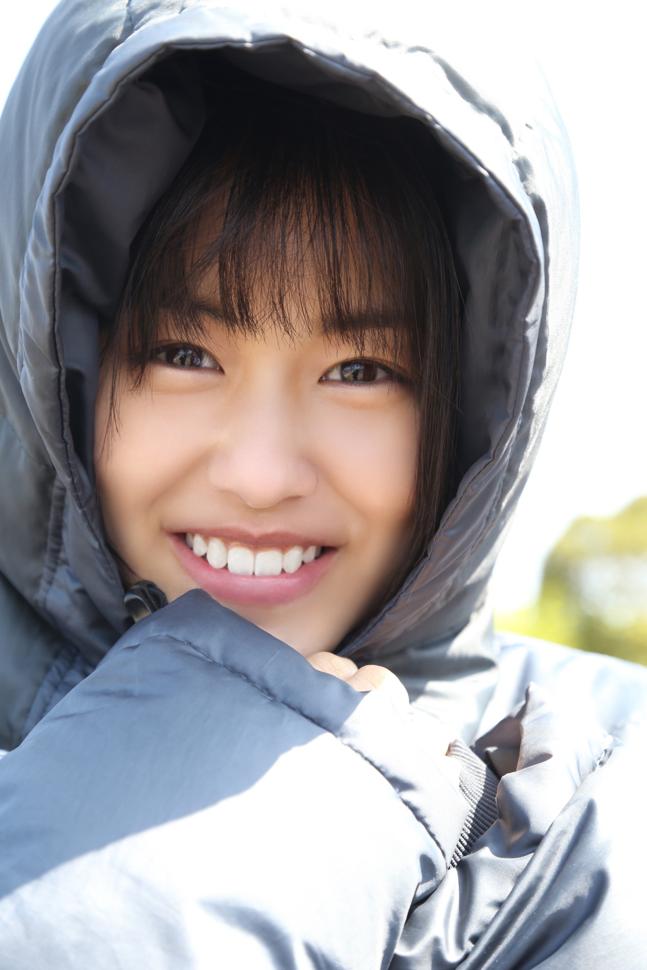 竹内愛紗ファースト写真集「愛紗」より。