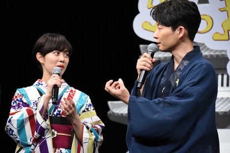 まんじゅうの威力について語る高畑充希と星野源。