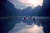 「第三夫人と髪飾り」