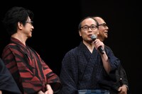 正名僕蔵（中央右）