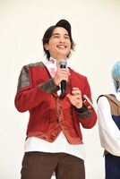 声援を受けて喜ぶ一ノ瀬颯。