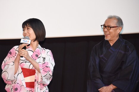 2人きりのときは中尾隆聖（右）のことを“父上”と呼ぶという沢城みゆき（左）。