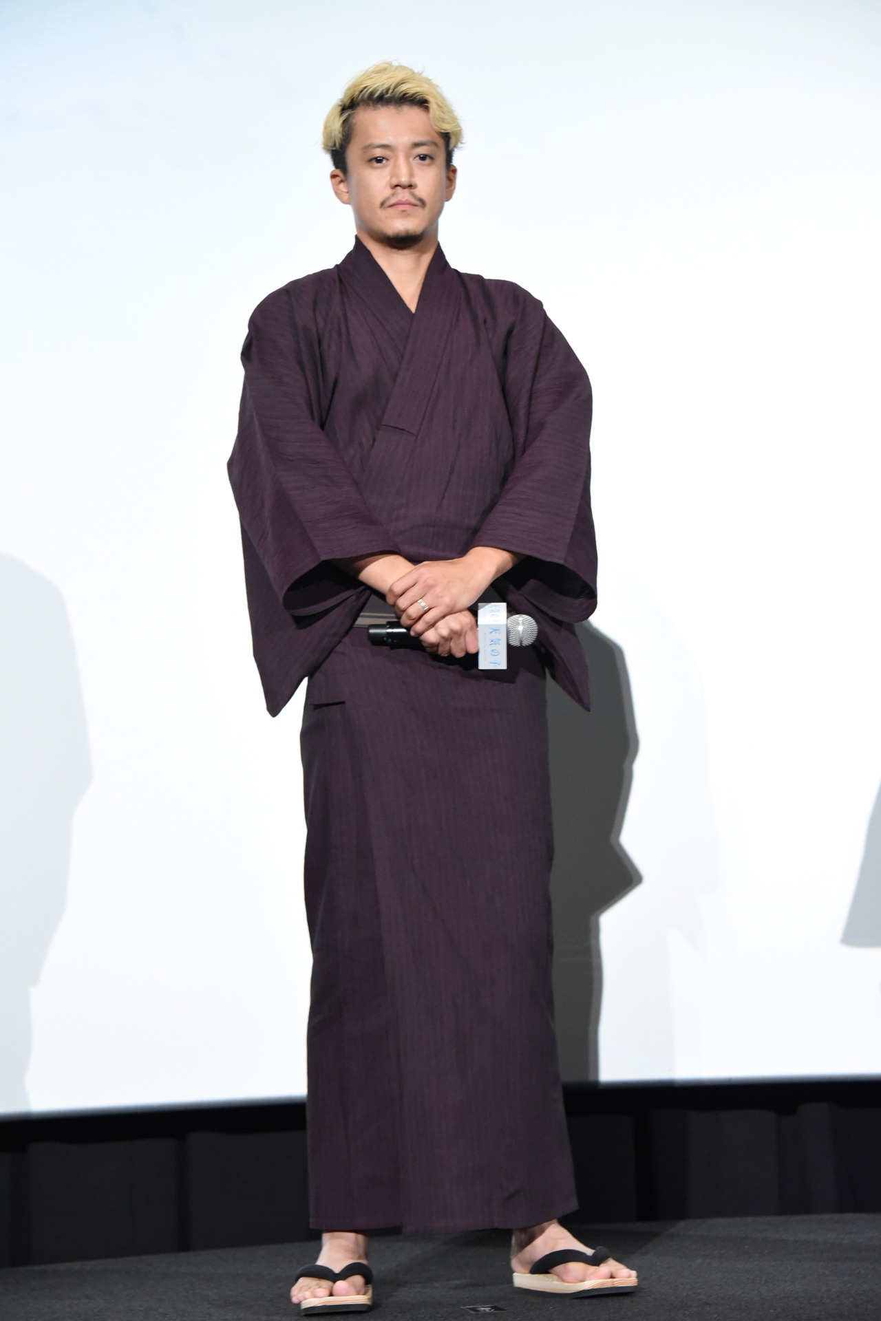 小栗旬