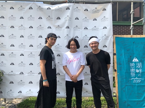 左から斎藤工、永野、清水康彦。