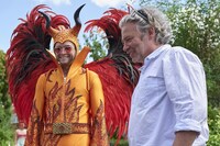 左からタロン・エジャトン、デクスター・フレッチャー。