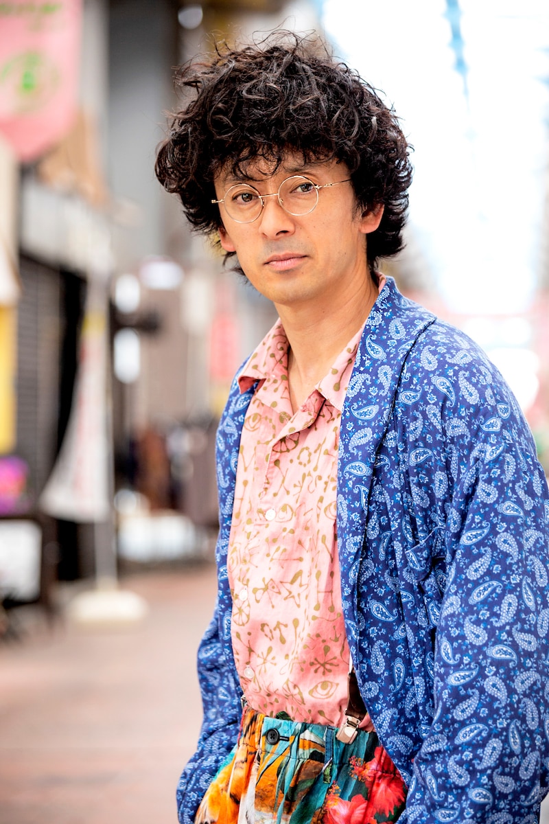 「探偵が早すぎる スペシャル」より、滝藤賢一演じる千曲川光。