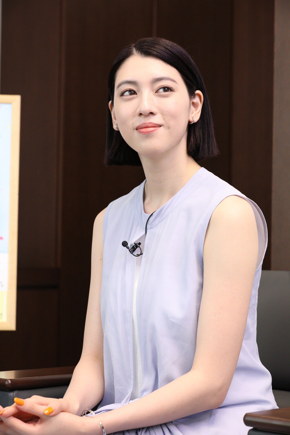 ダンスウィズミー」三吉彩花がスポーツ庁を訪問、鈴木大地と女性の運動