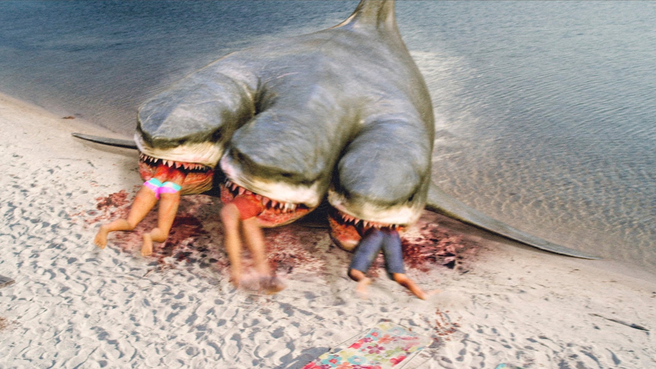 トリプルヘッド・ジョーズ」 (c)2015 TIKI TERRORS, LLC. All Rights