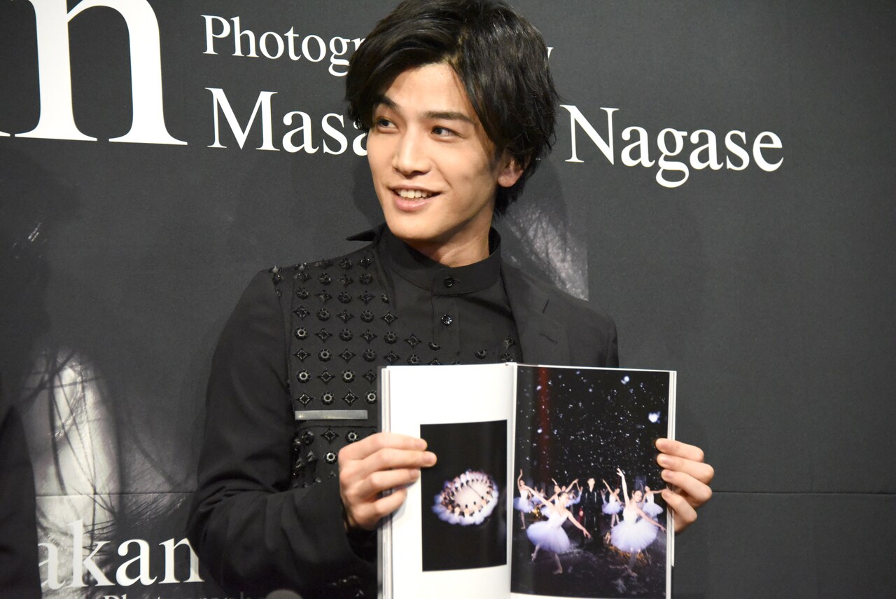 岩田剛典、願わくばバディに！写真集でタッグ組んだ永瀬正敏との再共演
