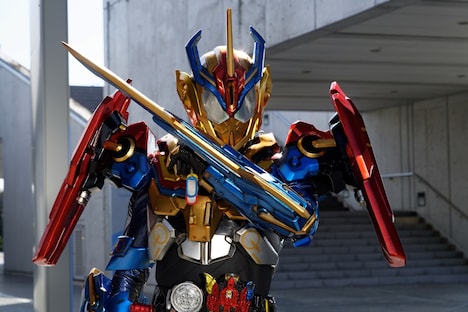 「ビルド NEW WORLD 仮面ライダーグリス」