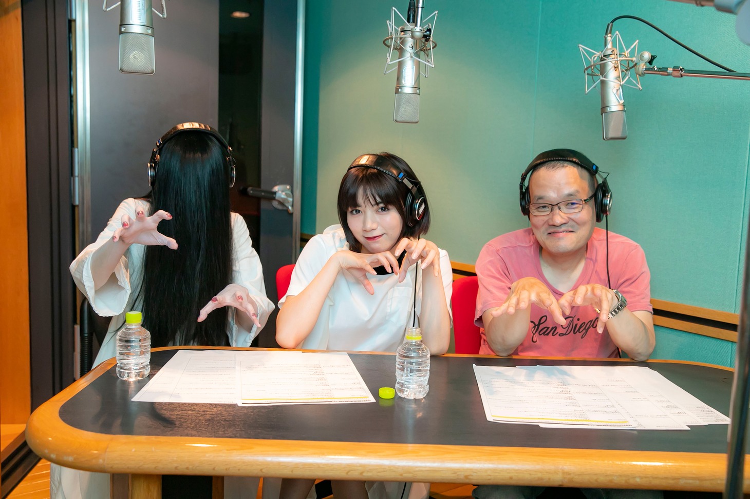 オーディオコメンタリーの様子。左から貞子、池田エライザ、中田秀夫。