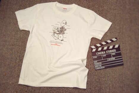 目黒シネマで販売されるオリジナルTシャツ。(c)meguro cinema
