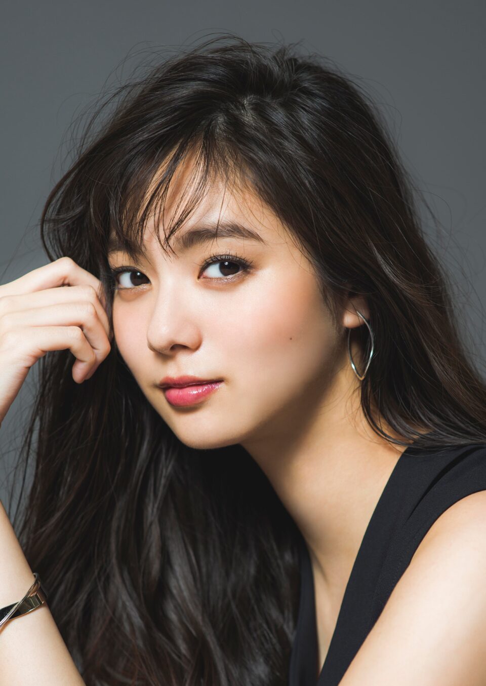 新川優愛が一般男性と結婚へ 彼の人柄に惹かれ 今後の人生を共に 映画ナタリー