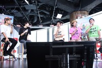 「イソップの思うツボ」公開記念トークセッションの様子。