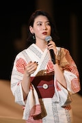 三吉彩花