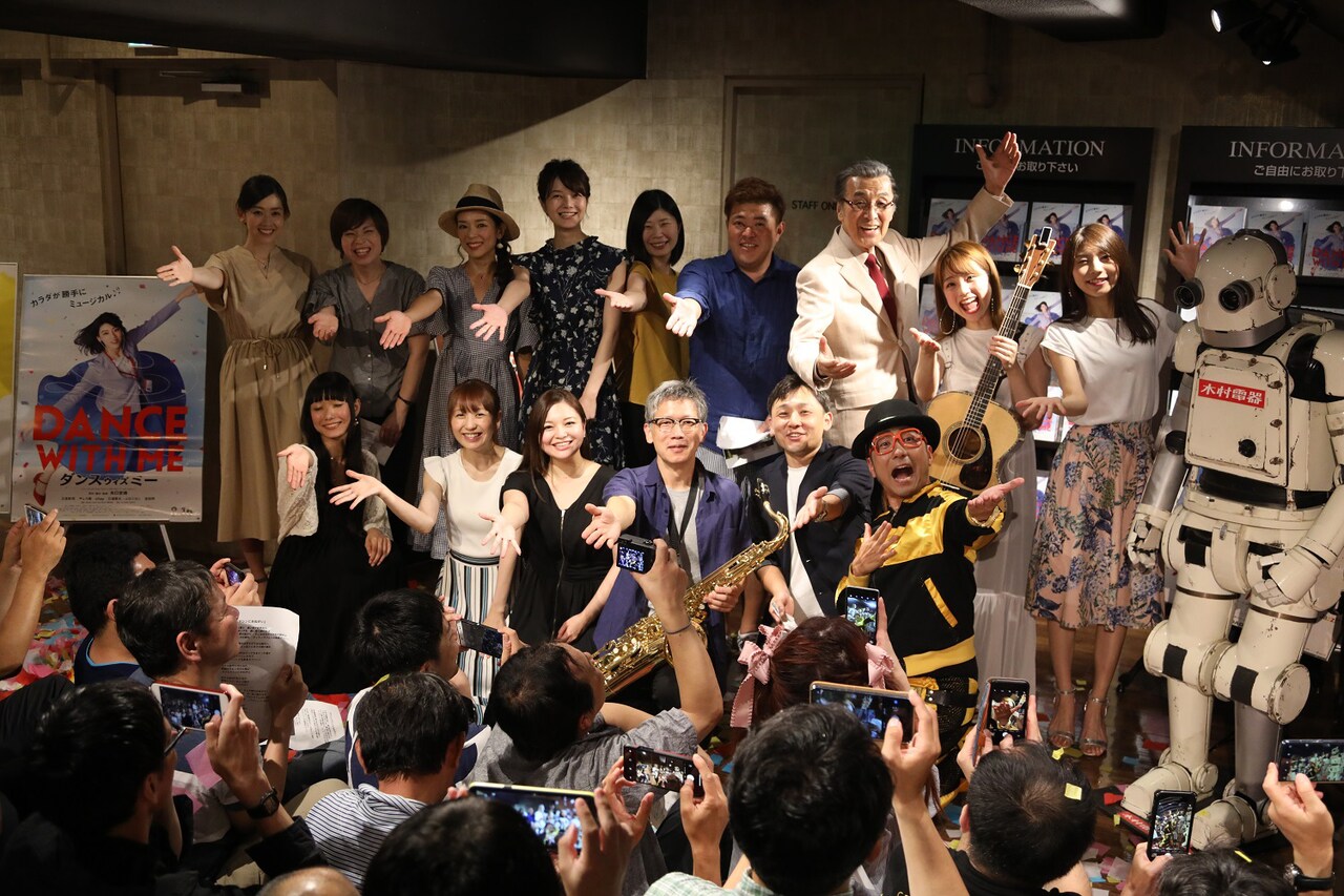 矢口史靖、オールナイト上映で宝田明の色男エピソード披露、過去作キャストも登場