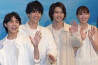 左から松岡広大、黒羽麻璃央、横浜流星、飯豊まりえ。