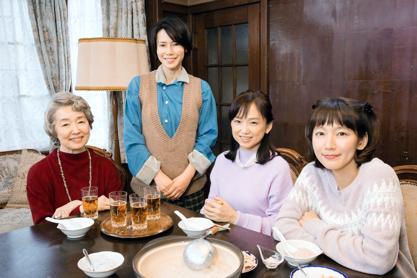 「あの家に暮らす四人の女」 (c)テレビ東京