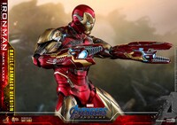 【ムービー・マスターピース DIECAST】「アベンジャーズ／エンドゲーム」1/6スケールフィギュア アイアンマン・マーク85（バトルダメージ版）