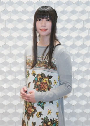 加藤綾佳