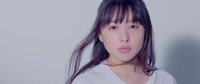 桜井日奈子「花と毒薬」ミュージックビデオより。