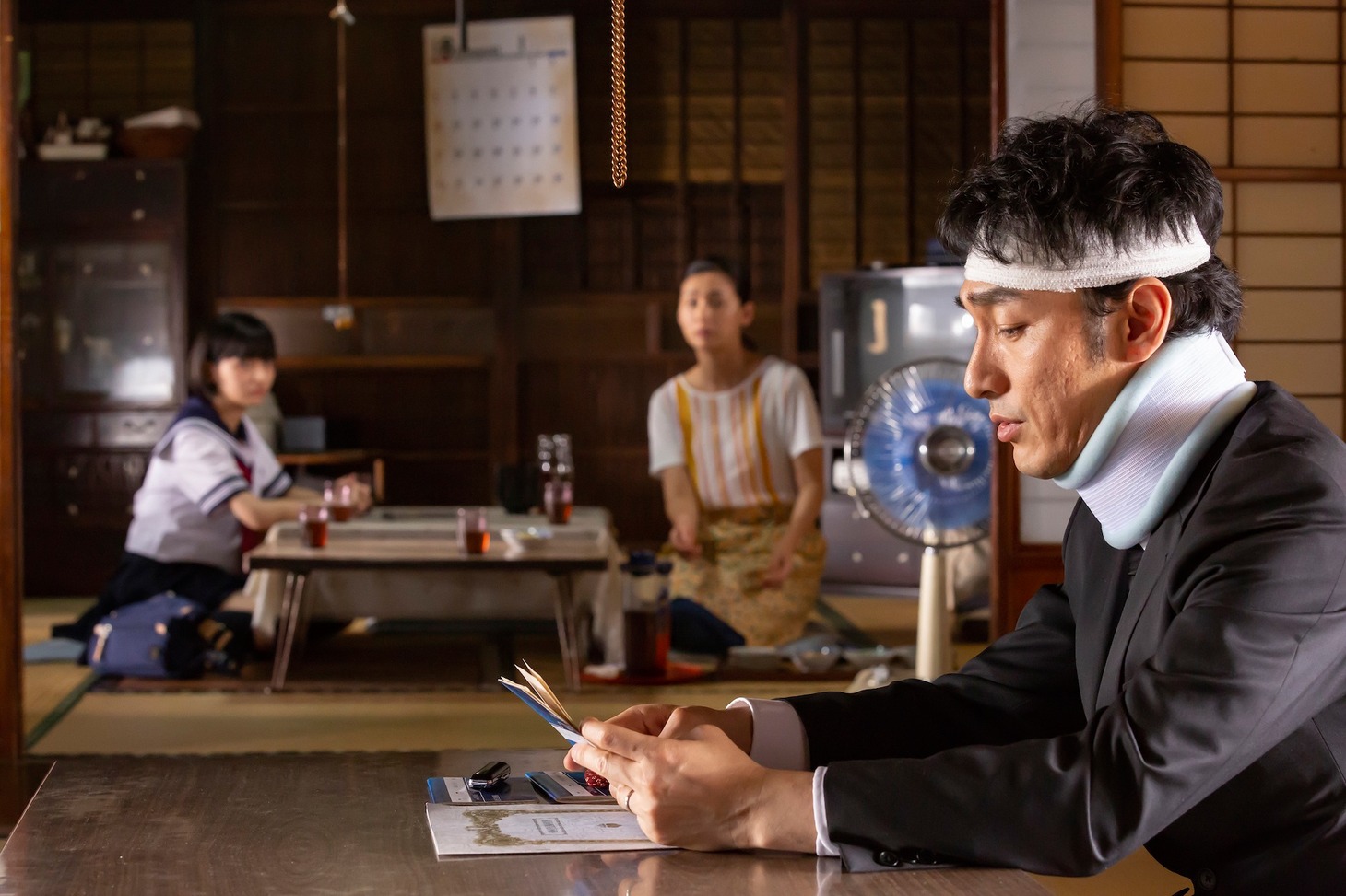 「台風家族」新場面写真