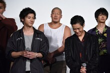 前列左から山田裕貴、川村壱馬。