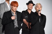 前列左から中務裕太、小森隼。