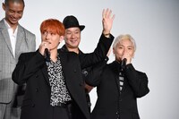 「雨宮兄弟は神」と話す中務裕太（前列左）。