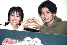 左から高田夏帆、武田航平。