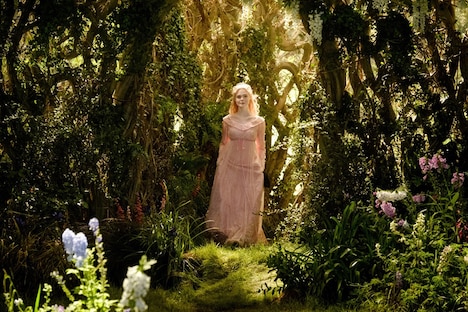 「マレフィセント2」