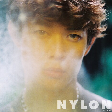 NYLON JAPAN10月号より、宮沢氷魚。