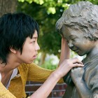 「タロウのバカ」に谷川俊太郎が詩を寄せる、タイトルは「生まれたから」