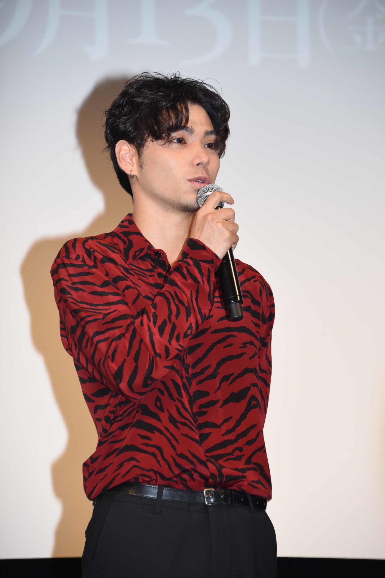 村上虹郎
